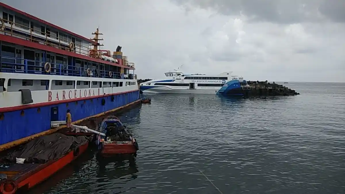 Penumpang Talaud Takut Ombak Tinggi: Kapal Cepat Tak Beroperasi