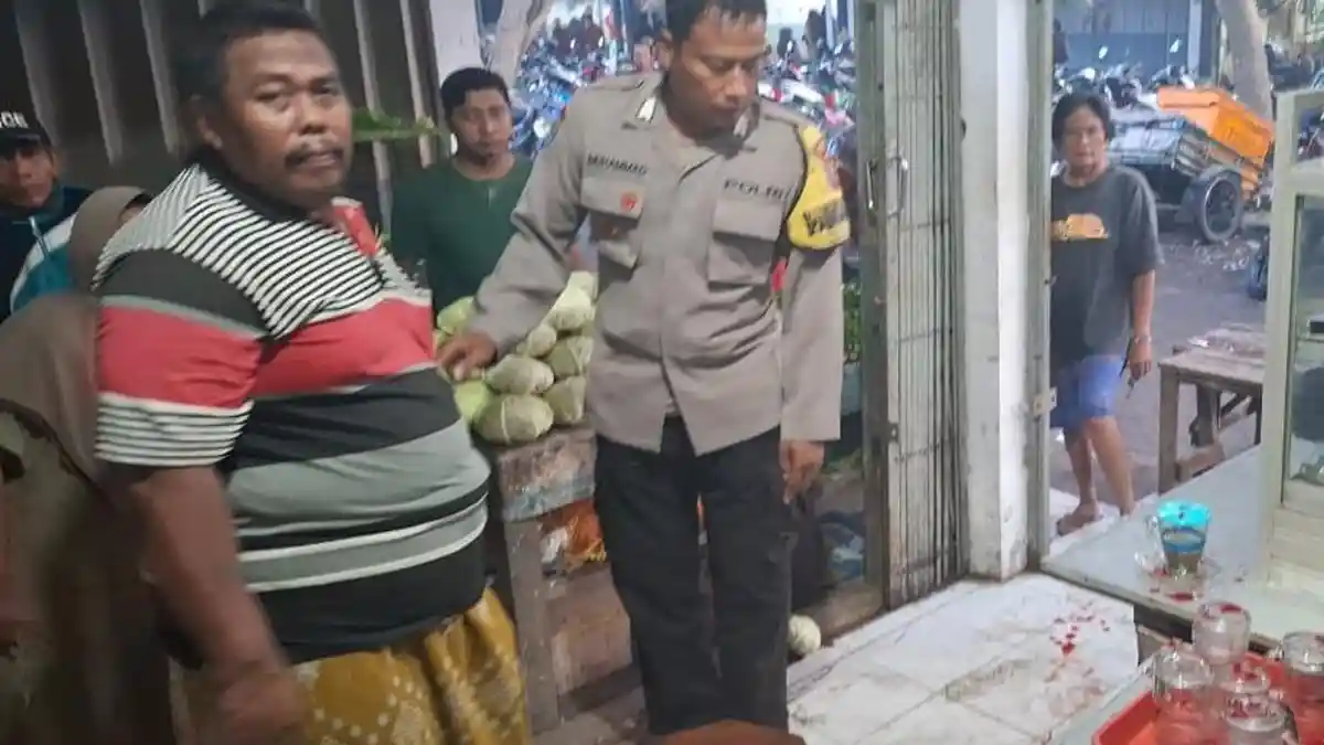 Nongkrong di Warung Kopi, Pria di Jember Dibacok Suami Selingkuhannya