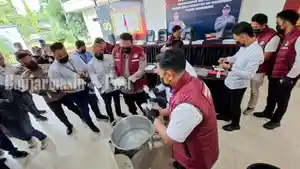 Pemusnahanan-barang-bukti-narkotiak-di-Joglo-Polres-Banjarbaru-2.jpg