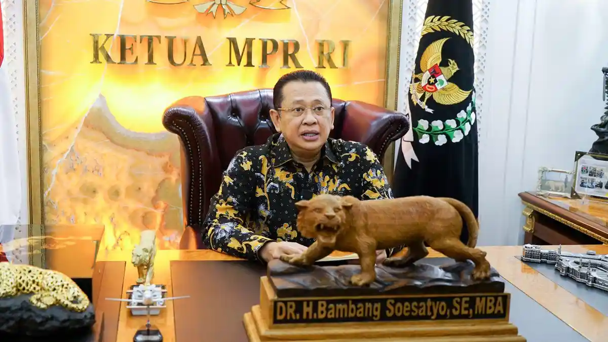 Seminar Transaksi Elektronik dan Transformasi Digital, Bamsoet Dorong Notaris Terapkan Cyber Notary