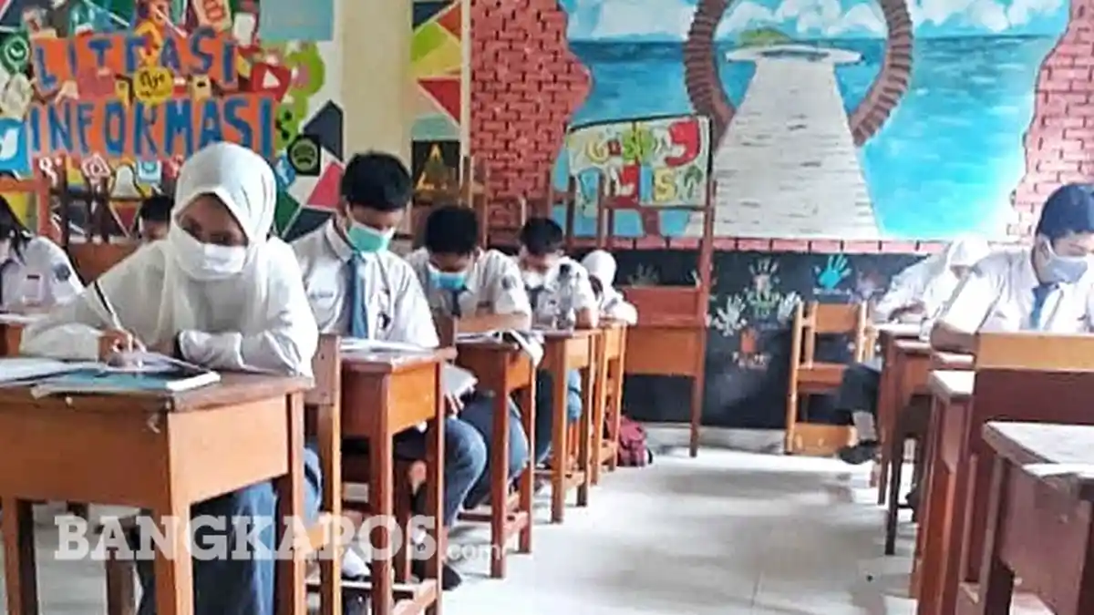KBM Tatap Muka Dimulai, Disinfeksi di Sekolah Dilakukan Tiap Hari