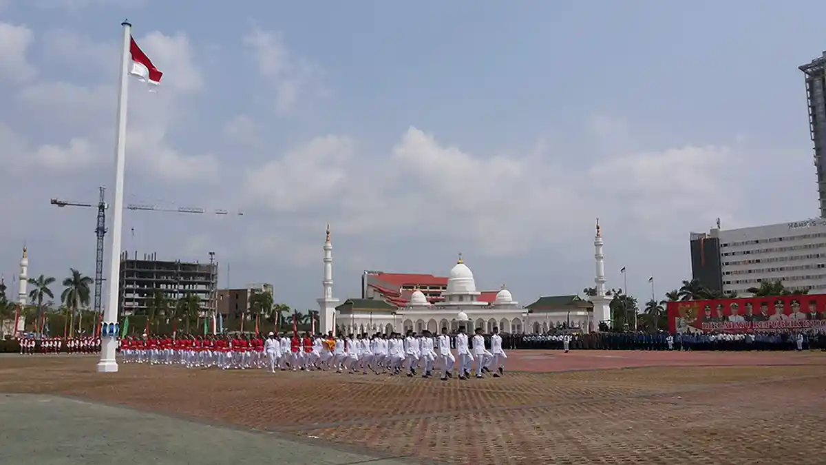 Sukses Kibarkan Bendera Merah Putih saat HUT RI, Paskibra Disambut Tepukan Bergemuruh