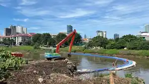 Pengerukan-Kali-Kanal-Banjir-Barat-tw.jpg