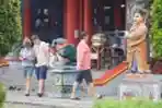 Kelenteng Sam poo Kong Semarang Ramai Diserbu Wisatawan