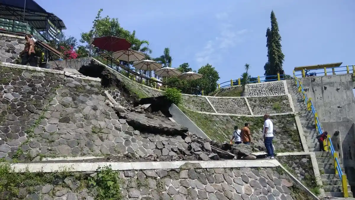 Kerusakan Talut di Embung Tambakboyo Sleman Meluas 