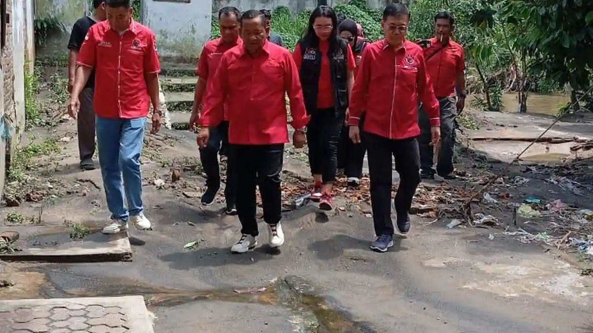 Rapidin Kerahkan Gotong Royong PDIP Sumut Untuk Korban Banjir Sungai Deli: Bantuan Mengalir