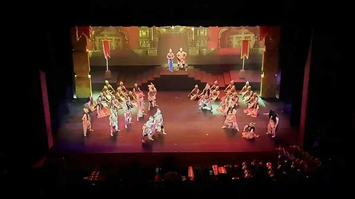 Mainkan Lakon Wayang Orang, Isteri Panglima Curhat Ditinggal Tugas