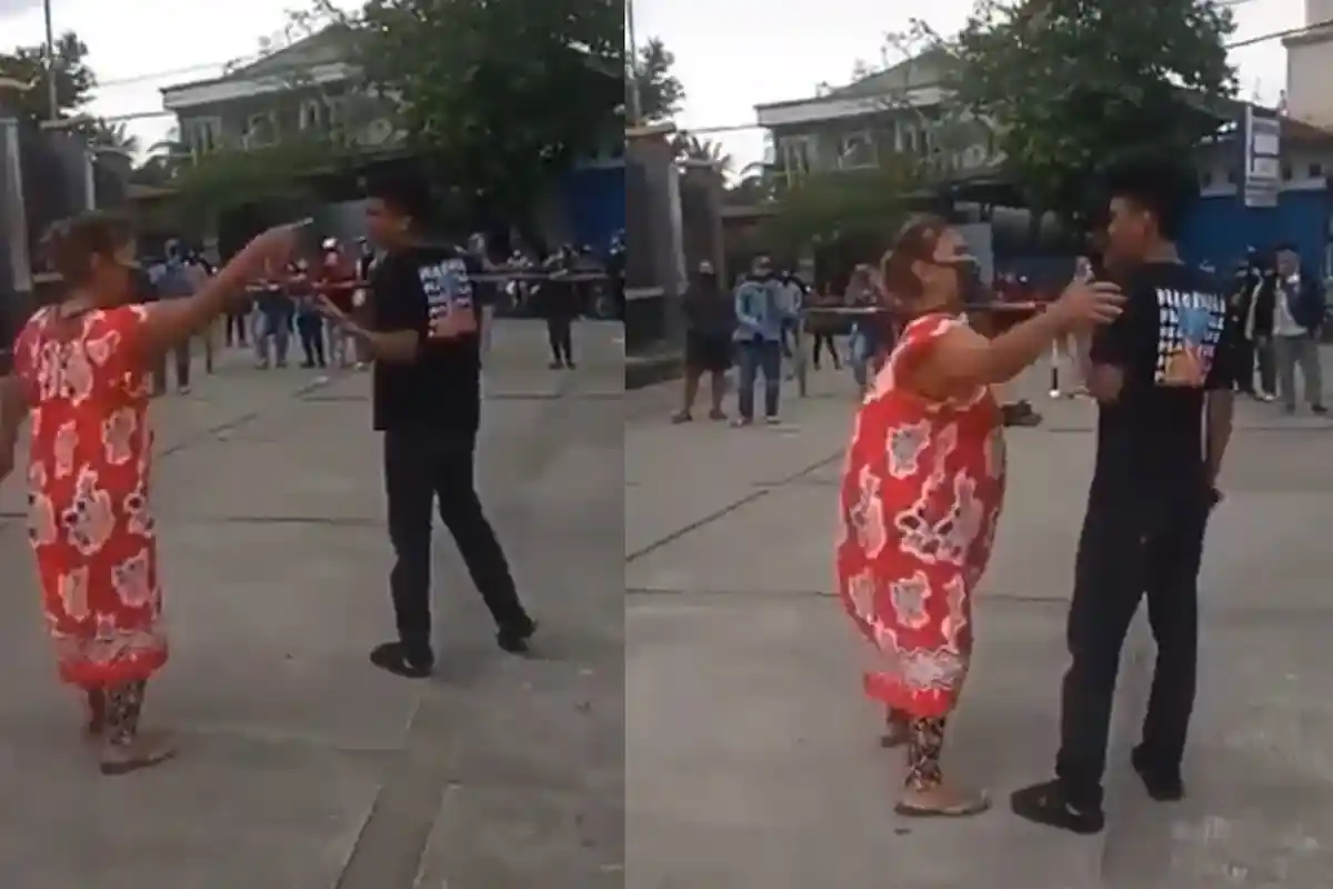 Ibu Berdaster Terobos Ratusan Pendemo Tolak Omnibus Law, Ambil HP Dibawa Anaknya yang Ikut Demo