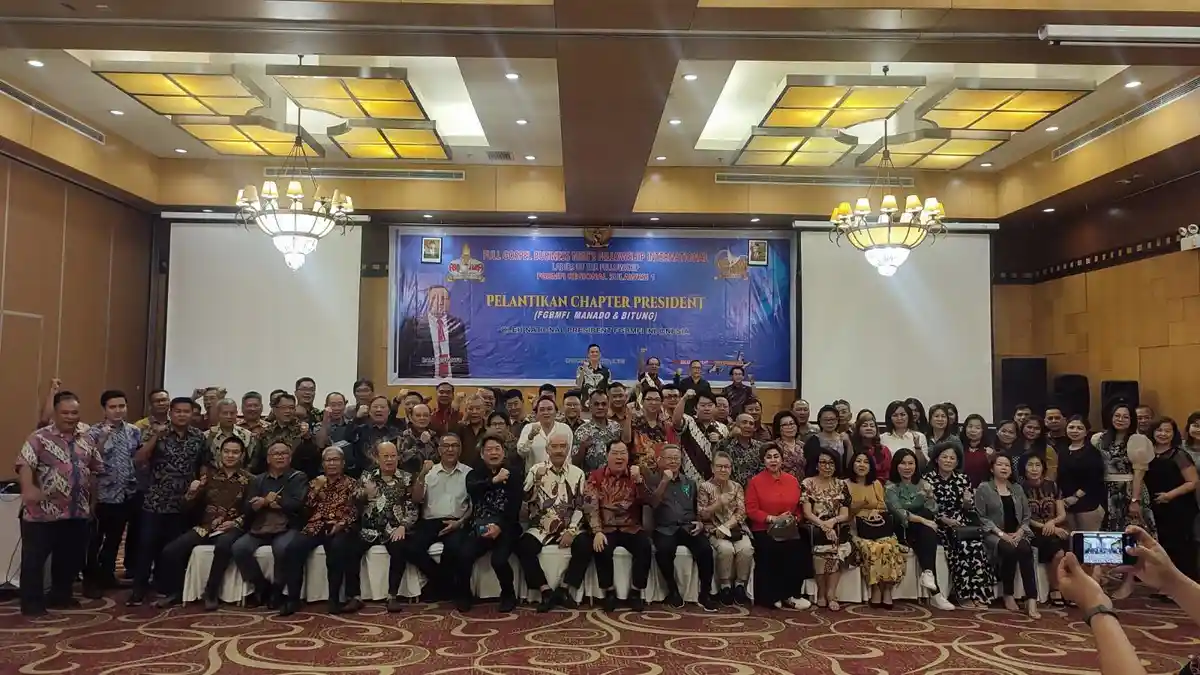 National President FGBMFI Dalie Sutanto Lantik 6 Chapter President Manado dan Bitung 