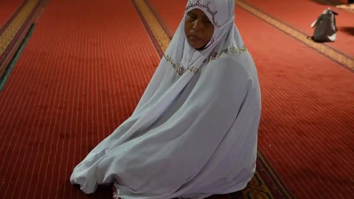 Tata Cara Sholat Tahajud 2 Rakaat dan Bacaannya Lengkap Doa Setelahnya