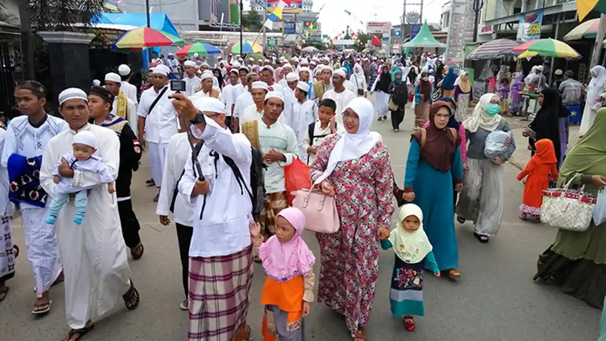 Berita Foto Lautan Manusia Hadiri Haul ke-11 Guru Sekumpul - haul-ke-11-guru-sekumpul_20160410_154654.jpg