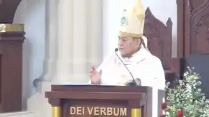 20260405-Umat-Katolik-berdoa-memperingati-Hari-Paskah-3.jpg