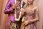 Ayu Dewi dan Regi Datau