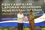Kota Kediri Serahkan LKPD 2025, Targetkan Kembali Raih Opini WTP