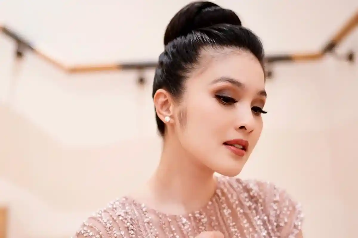 Lihat Sandra Dewi Sibuk Urus Anak, Harvey Moeis Spontan Panggilkan Tukang Salon ke Rumah, So Sweet!