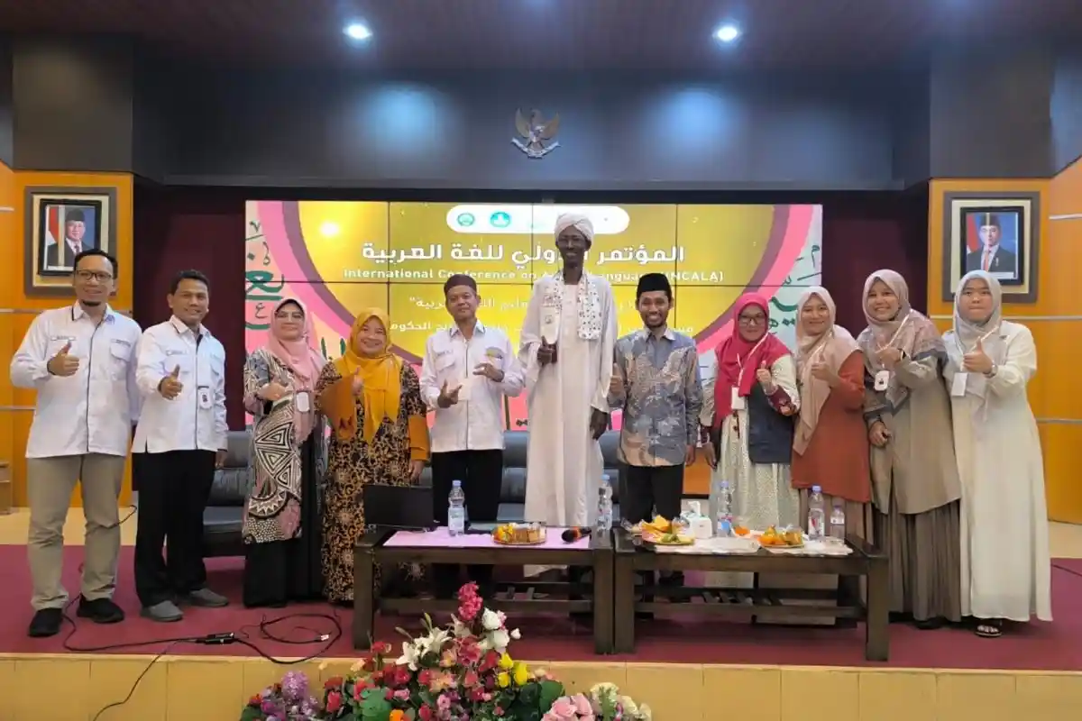 Dosen PBA UIN Saizu Unjuk Inovasi Pembelajaran Bahasa Arab di Forum Internasional Malang!