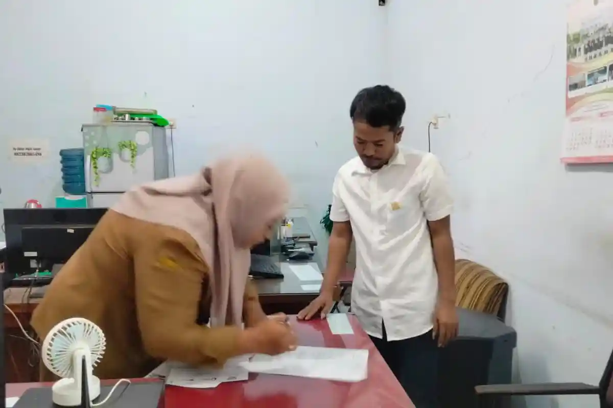 Mengejutkan, Pengusaha dan Anggota DPRD Pamekasan Masuk DTKS dan Terima Bansos