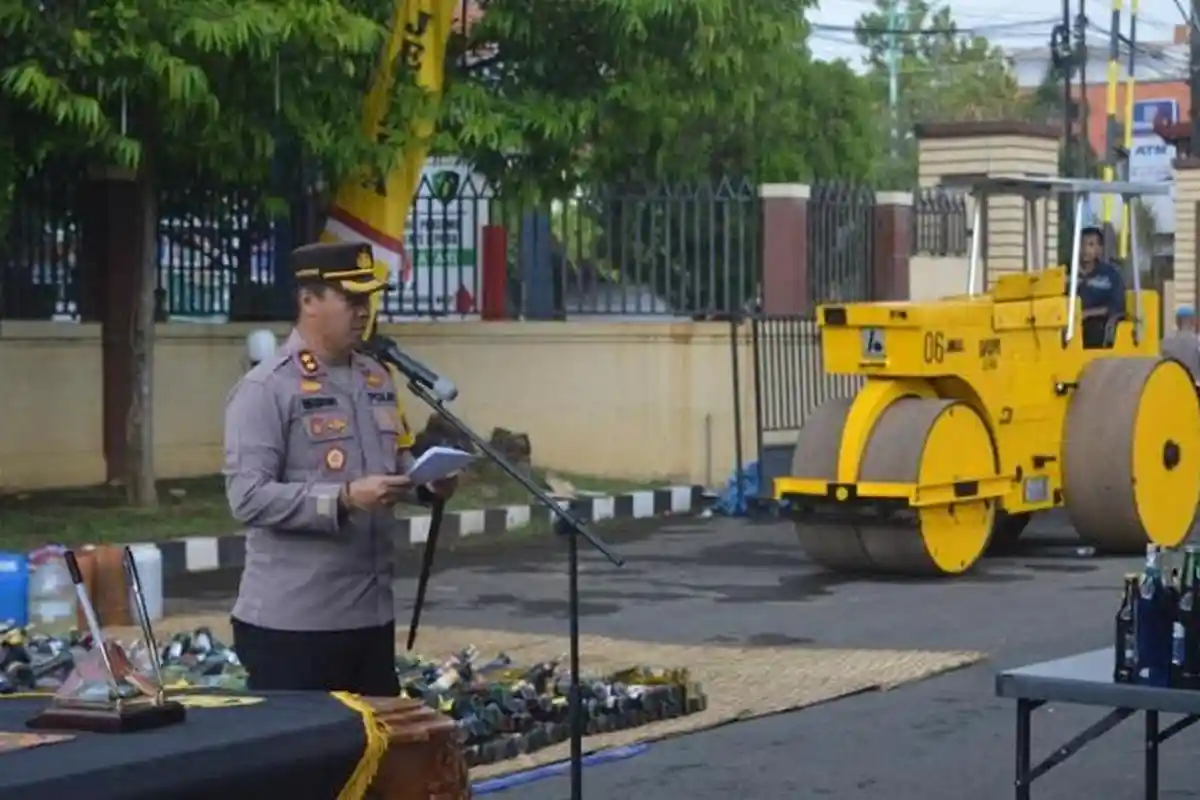 Jelang Nataru, Polres Jepara Musnahkan 3.031 Botor Miras