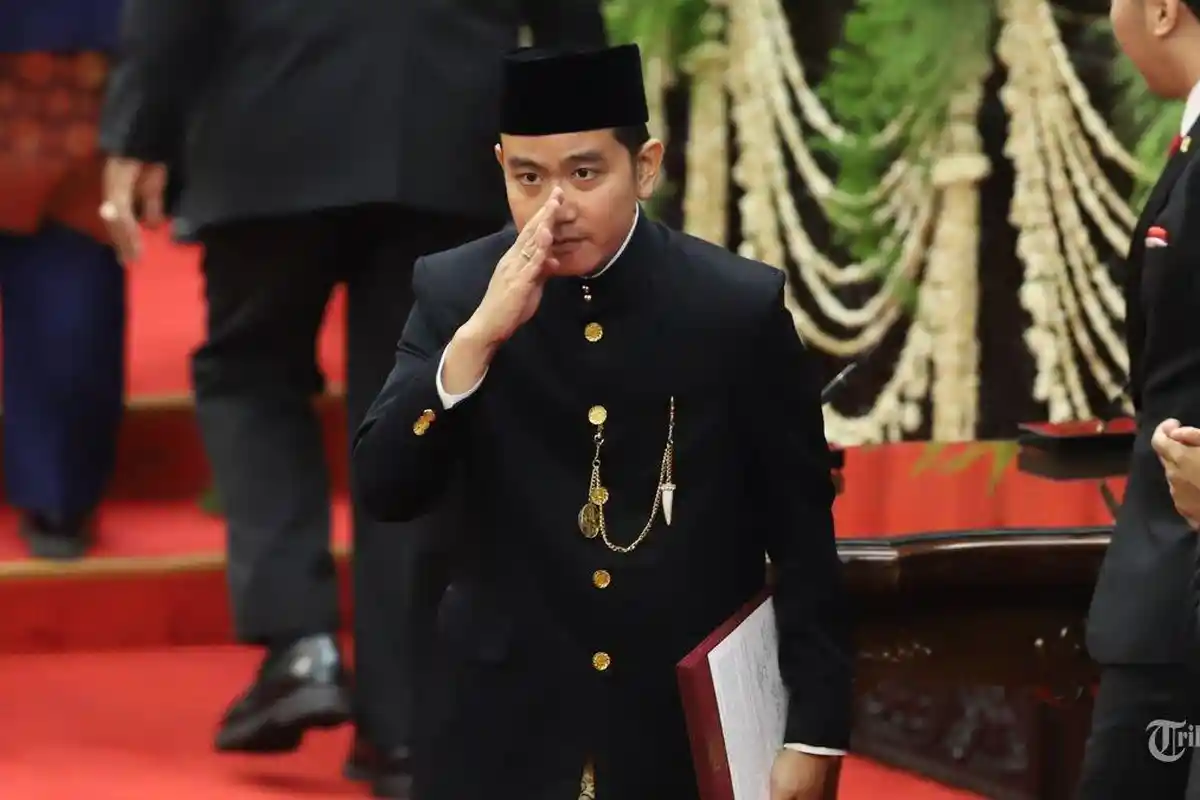 Soal Pemakzulan Gibran: Golkar Menolak, Ganjar Pranowo Anggap Tak Mudah