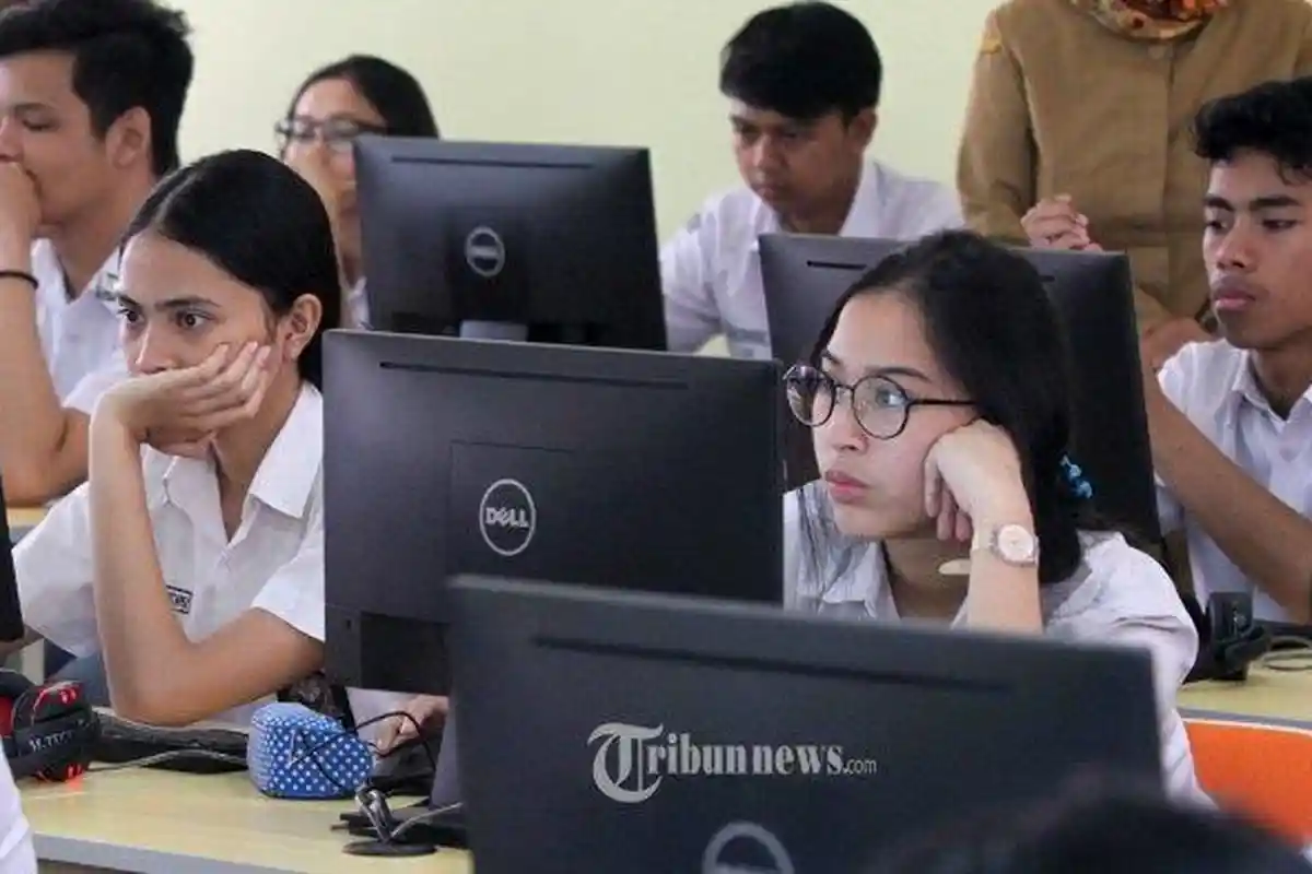 Soal Ujian Sekolah dan Kunci Jawaban Bahasa Inggris Kelas 12 Halaman 92 dan 93 Kurikulum Merdeka