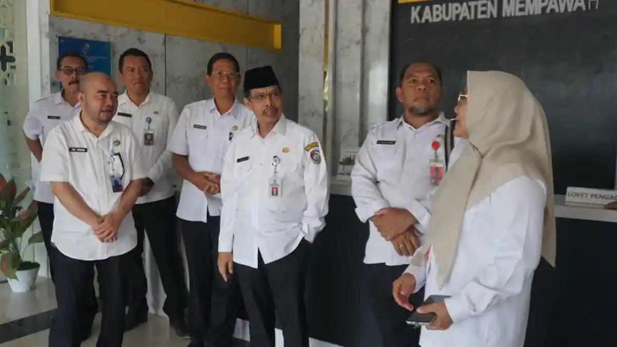 Pastikan Pelayanan Efektif, Sekda Mempawah Cek Mal Pelayanan Publik