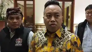 Ketua-Pasbata-Jokowi-David-Febrian-saat-diwawancarai-soal-laporannya-terhada.jpg