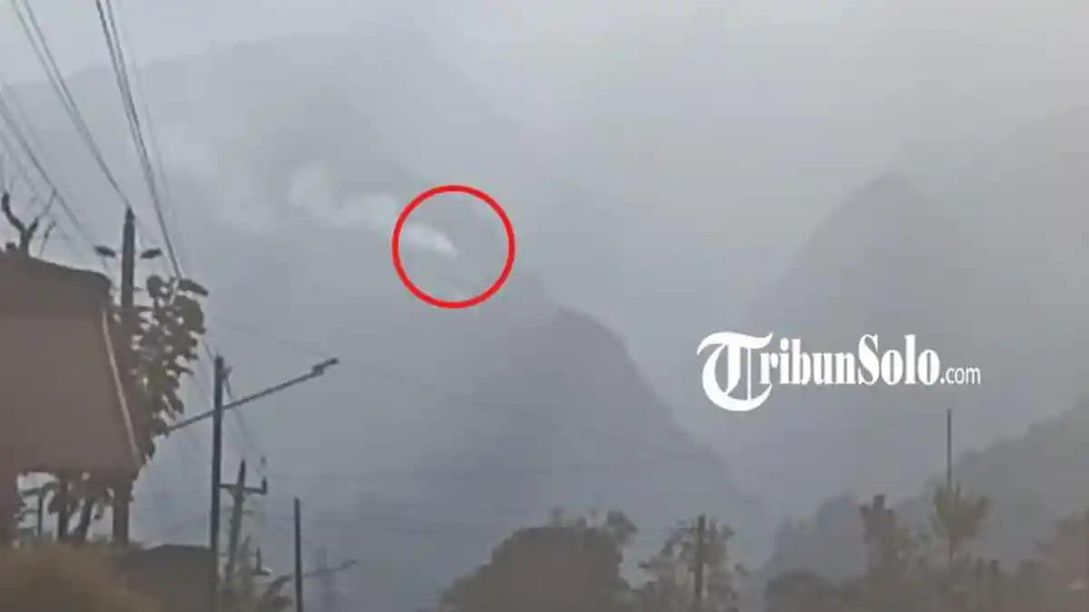 Kebakaran Gunung Merbabu, Jarak dari Pemukiman 1,5 Km, Butuh Waktu 1 Jam Sampai Titik Api 