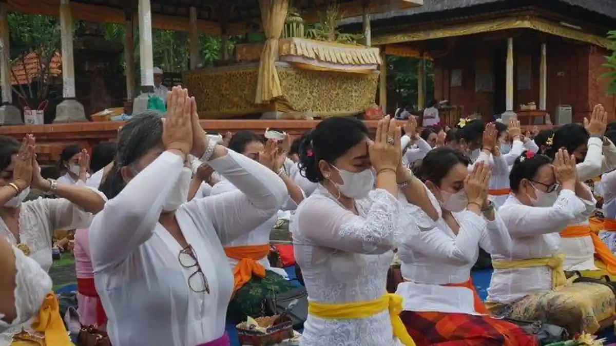 Jadwal Hari Raya Hindu Terdekat Dalam Kalender Bali, Ada Rerahinan Anggara Kasih Julungwangi