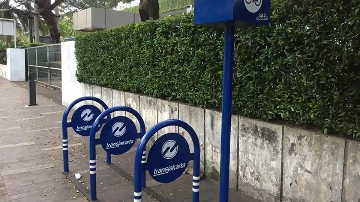 Pengelola Transjakarta Targetkan Tambah Sembilan Tempat Parkir Sepeda Dalam Sebulan