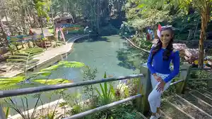 puteri-indonesia-2023-farhana-nariswari_20230811_202905.jpg
