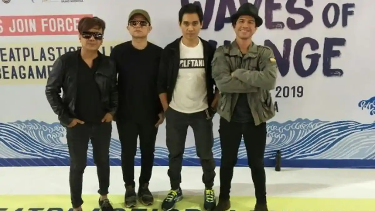 Lewat Band Wolftank, Ariyo Wahab dan Tyo Nugros  Kampanye Pelestarian Lingkungan