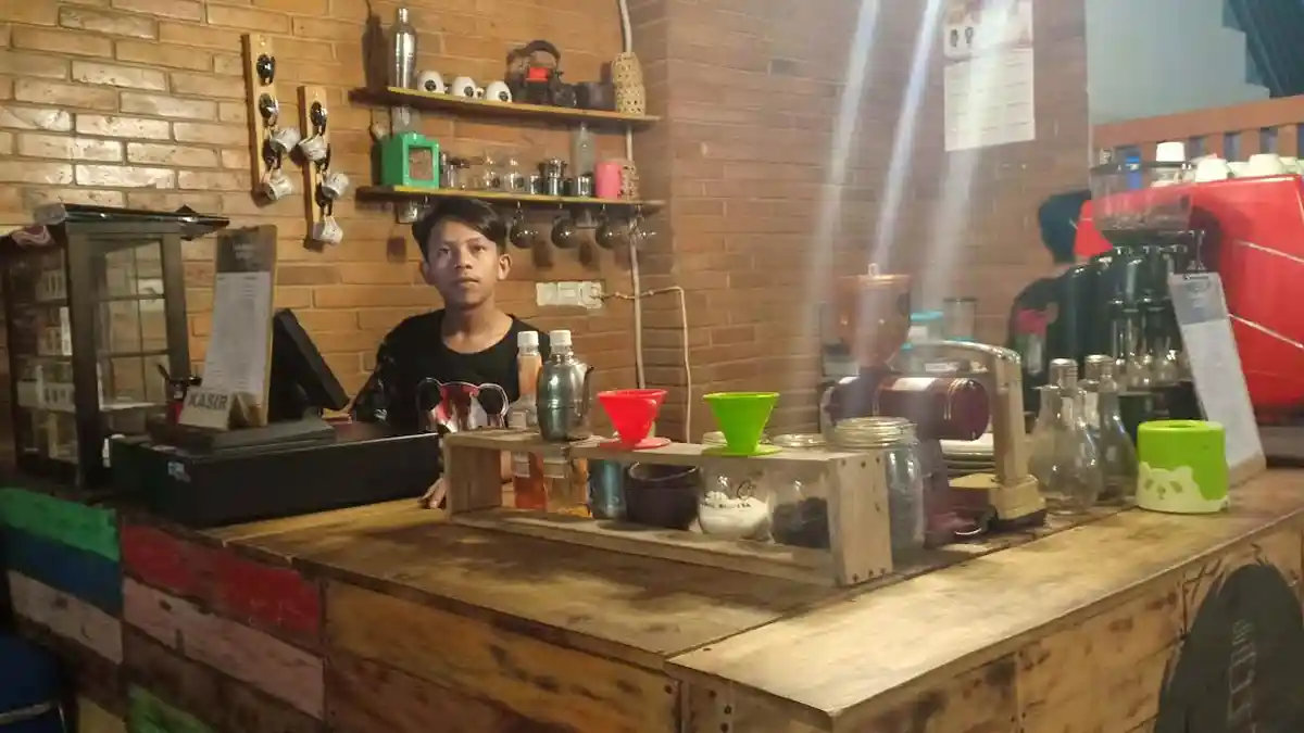 Mau Ngopi di Takalar ? Tempat Ini Bisa Jadi Pilihan