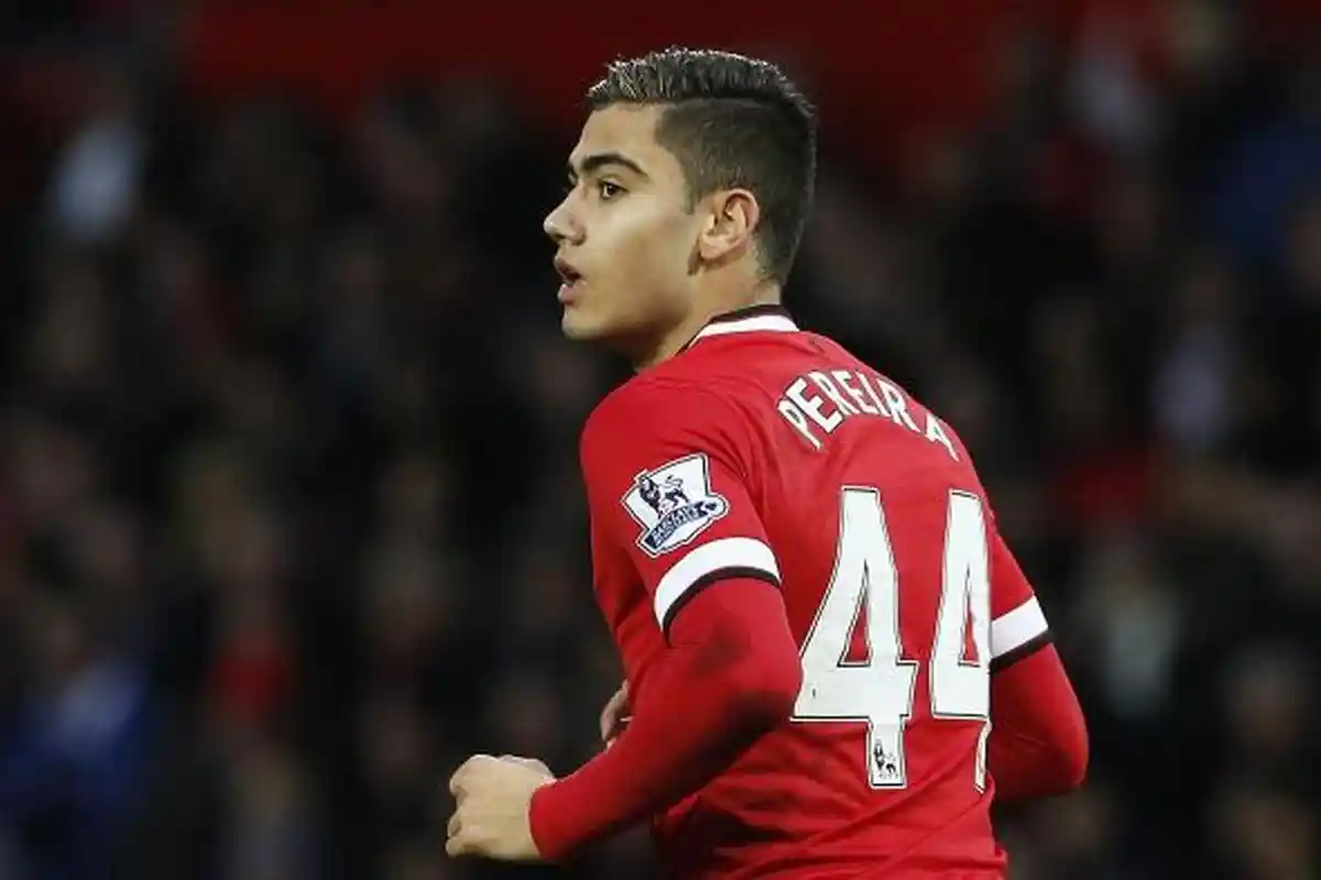 MU Lepas Gelandangnya ke Lazio Jelang Penutupan Bursa Transfer Pemain