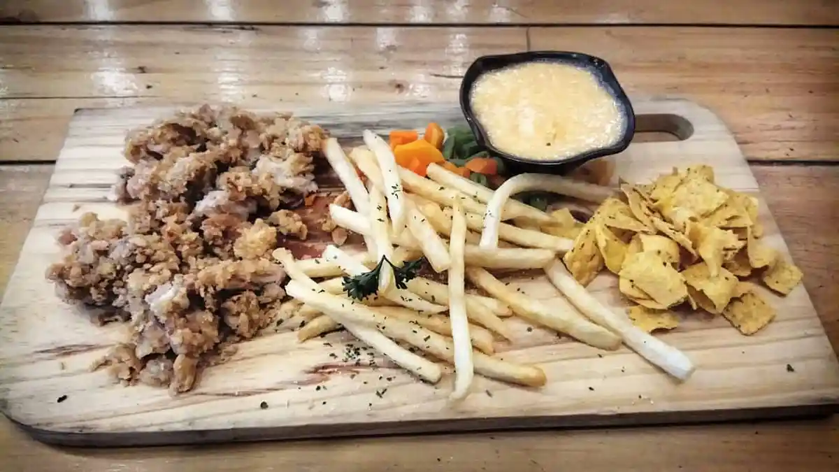 Nih 4 Kuliner Enak, Harga Bersahabat di Kawasan Karapitan Bandung, Anda Mesti Coba!