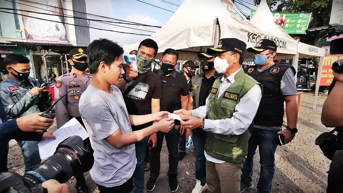 FOTO: Pj Wali Kota Makassar Pantau Simulasi Pembatasan Pergerakan Antar Wilayah - pj-wali-kota-makaj09.jpg