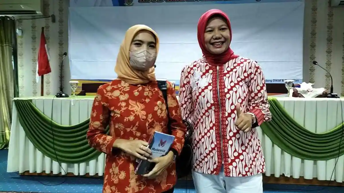 Talkshow Parenting, Ini Kata Ketua IIDI Jambi Soal Sosial Medik