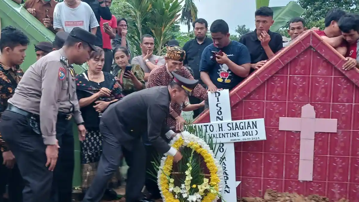 Polres Tebingtinggi Gelar Upacara Tradisi Kepolisian Persemayaman dan Pemakaman Purnawirawan Polri