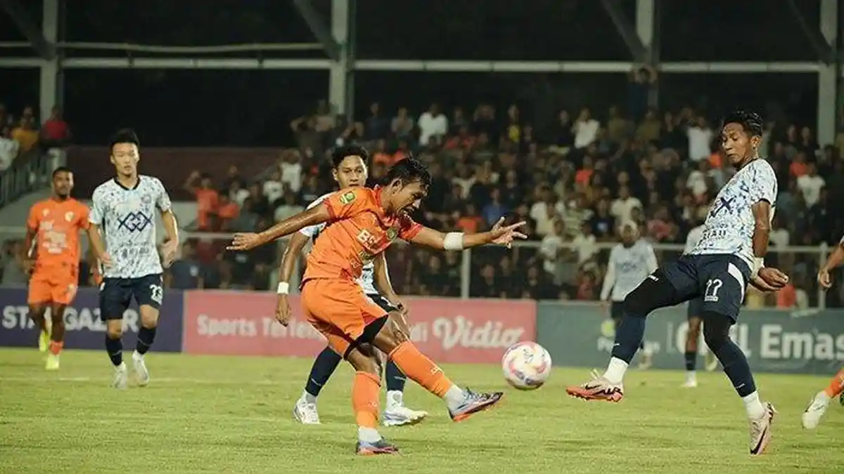 PSPS Pekanbaru Tumbangkan Persiraja Banda Aceh 2-0 di Lampineung