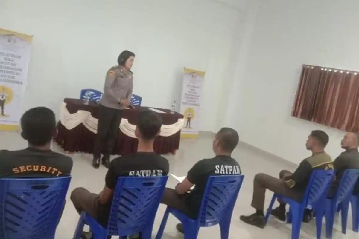 Unwira Kupang Gandeng Polda NTT Beri Pelatihan dan Penyegaran Bagi Satpam Kampus