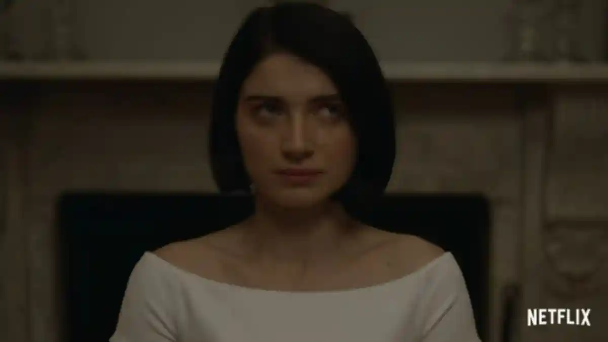 Baru di Netflix, Sinopsis Serial Behind Her Eyes Berujung Plot Twist Tak Terduga dari Hubungan Gelap