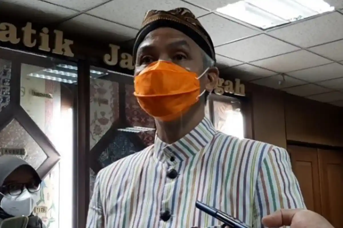 Ganjar Pranowo Tak Tega PPKM Darurat Diperpanjang: Masyarakat Berat, Makanya Boleh Nggak Boleh Saja