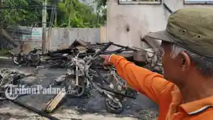 KEBAKARAN-SEJUMLAH-damsurizd.jpg