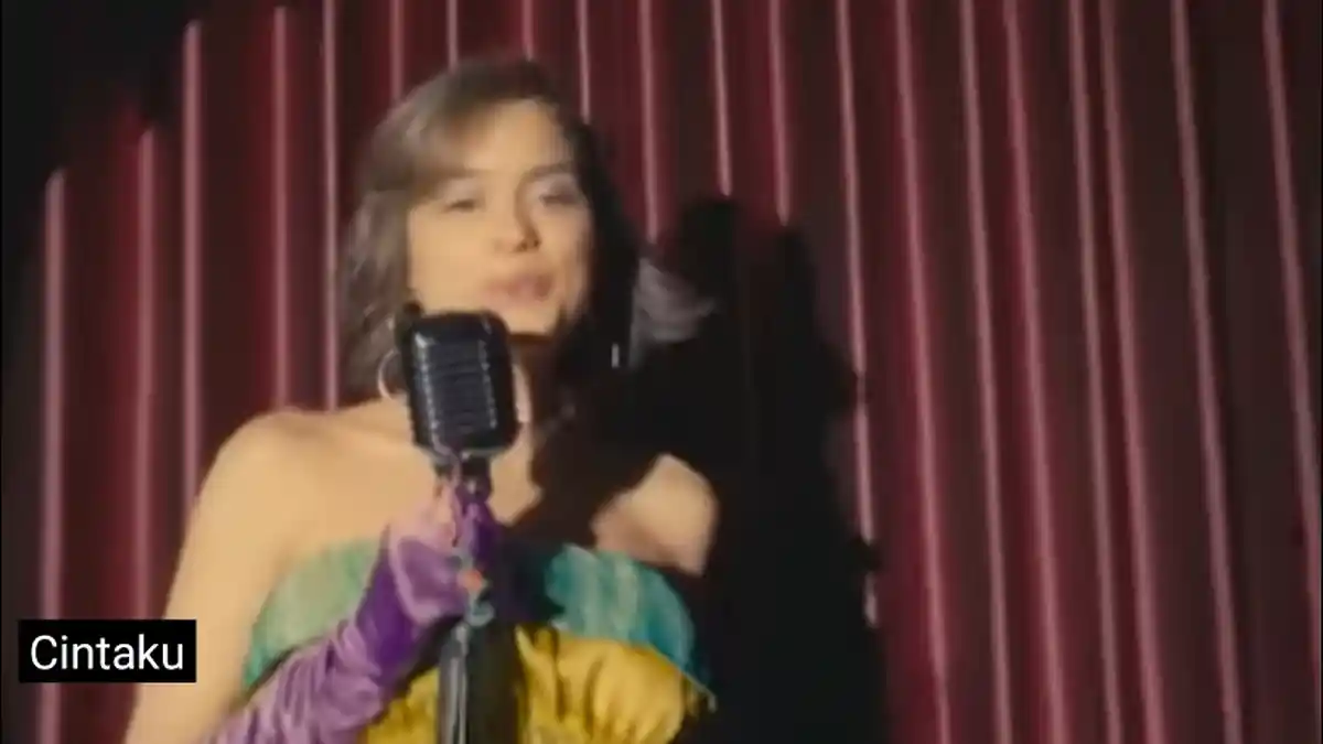 Lirik Lagu Chrisye Eva Celia Diskoria Laleilmanino 
