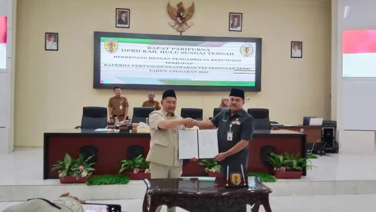 Raperda Pertanggungjawaban Pelaksanaan APBD 2024 Disetujui DPRD HST dalam Rapat Paripurna