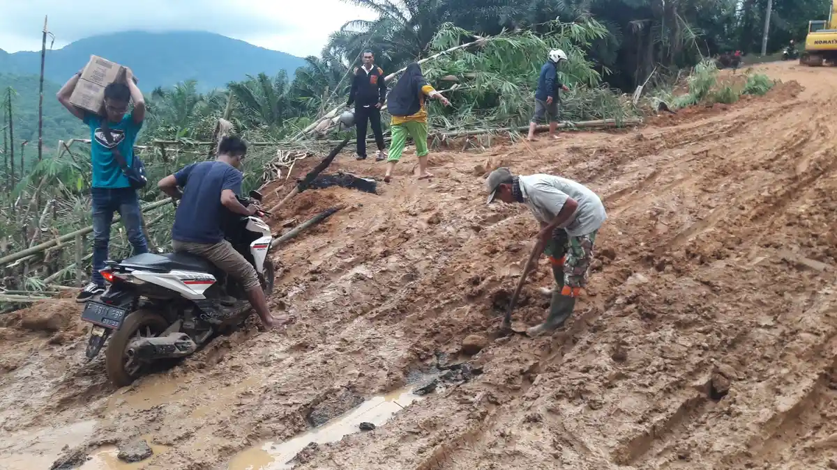Pemprov Jabar Dinilai Tak Serius Tangani Longsor Sukajaya, Asep Wahyu : Unit Reaksi Cendol