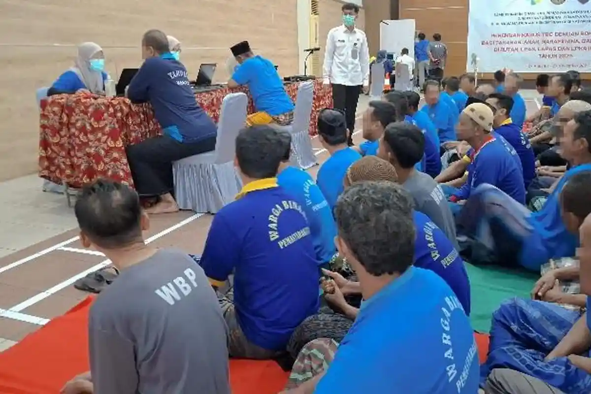 Ratusan Warga Binaan Lapas Kediri Jalani Pemeriksaan Rontgen Skrining TBC