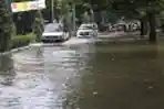 Banjir Pemukiman Periuk Tangerang HIngga 4 Meter