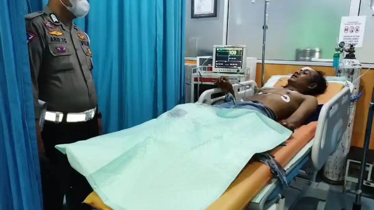 UPDATE: Mobil Anggota DPRD Jateng Kecelakaan di Semarang, Korbannya Pembeli Cilok