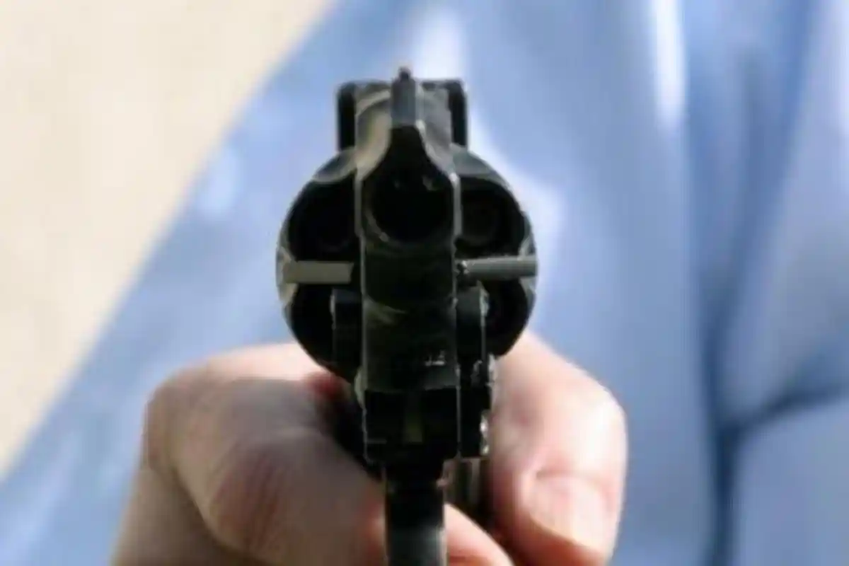 Viral Warga Bekuk Pria Bersenjata Api di Lima Puluh Kota, Sempat Ngancam & Berakhir di Kantor Polisi