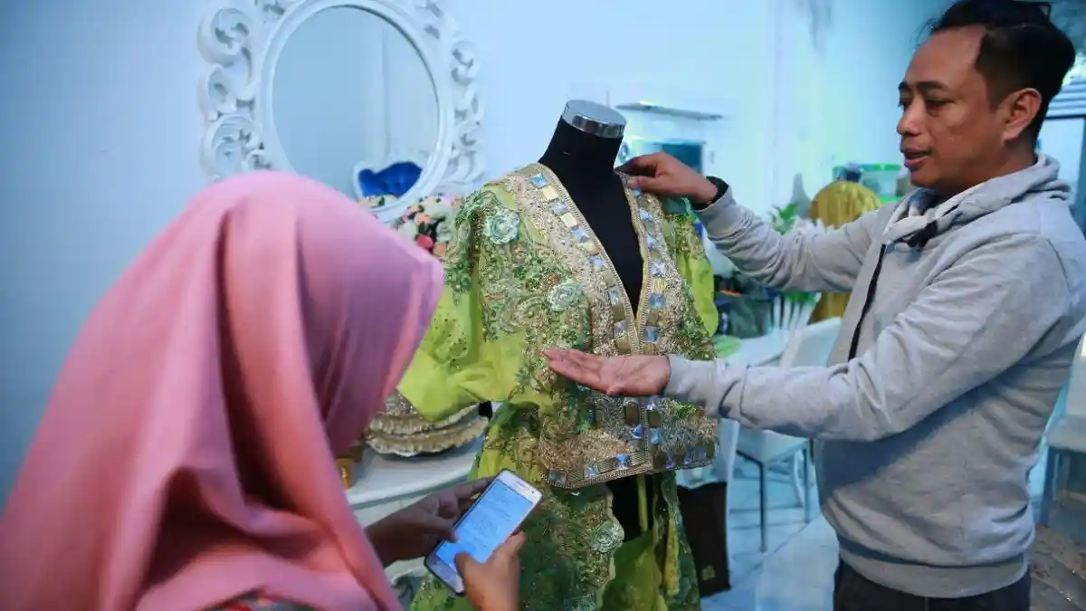 Baju Bodo Modifikasi Jadi Tren Pengantin Hijabers